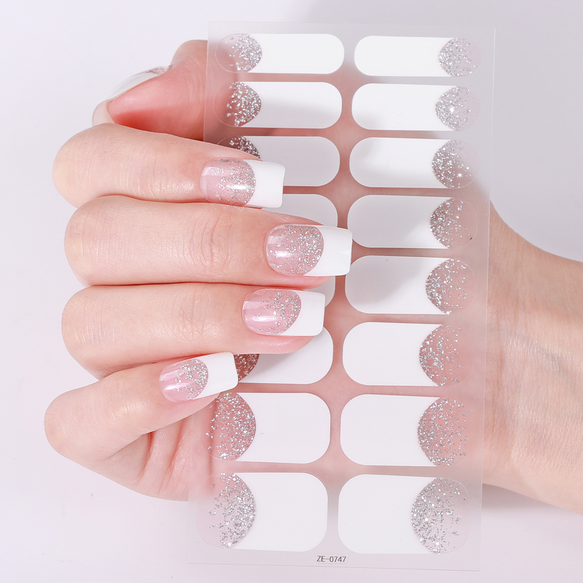 16Tips Full Cover French Nail  – Full Cover Adhesive recenzja i cena