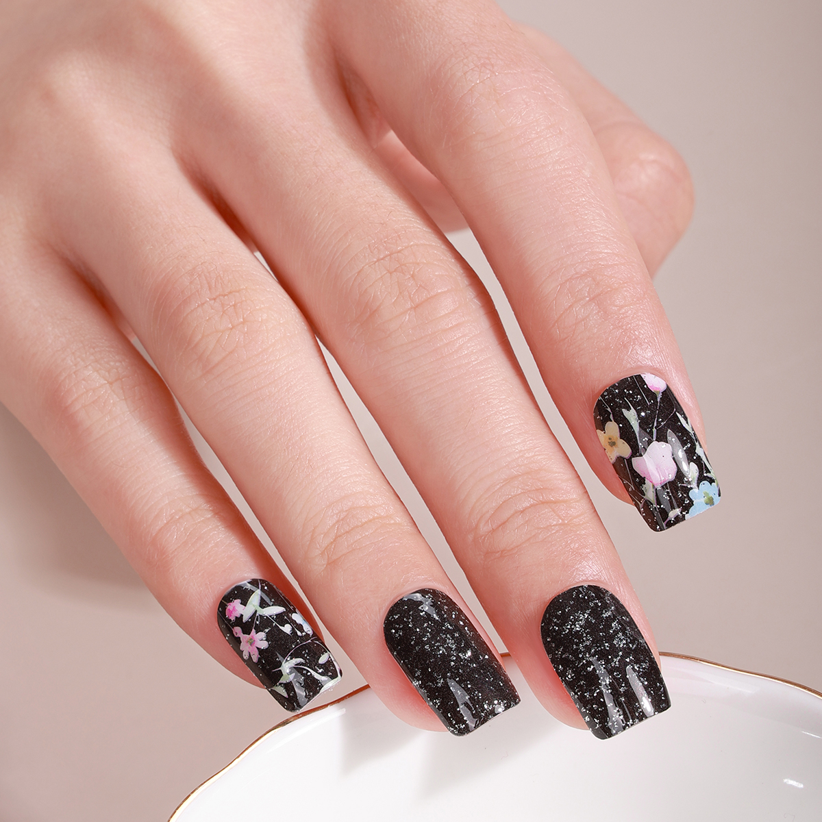 16Tips Full Cover Nail Sticker – Full Cover Adhesive recenzja i cena
